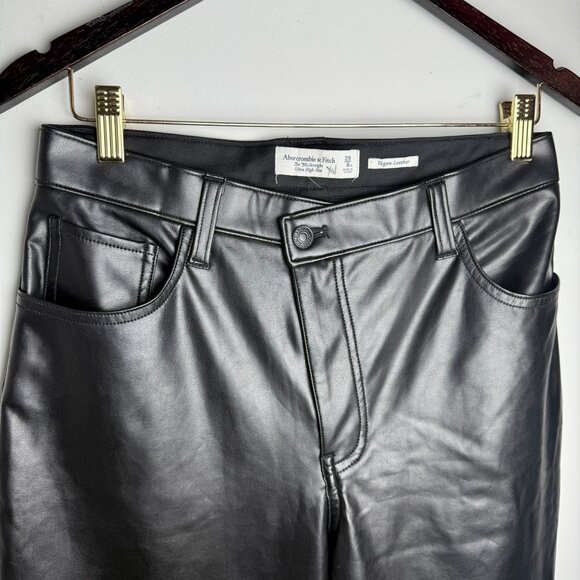 Abercrombie & Fitch The '90s Straight Ultra High Rise Vegan Leather Pants Curvy - Picture 7 of 9